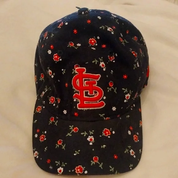 St Louis Cardinals floral baseball Cqp - Picture 1 of 4